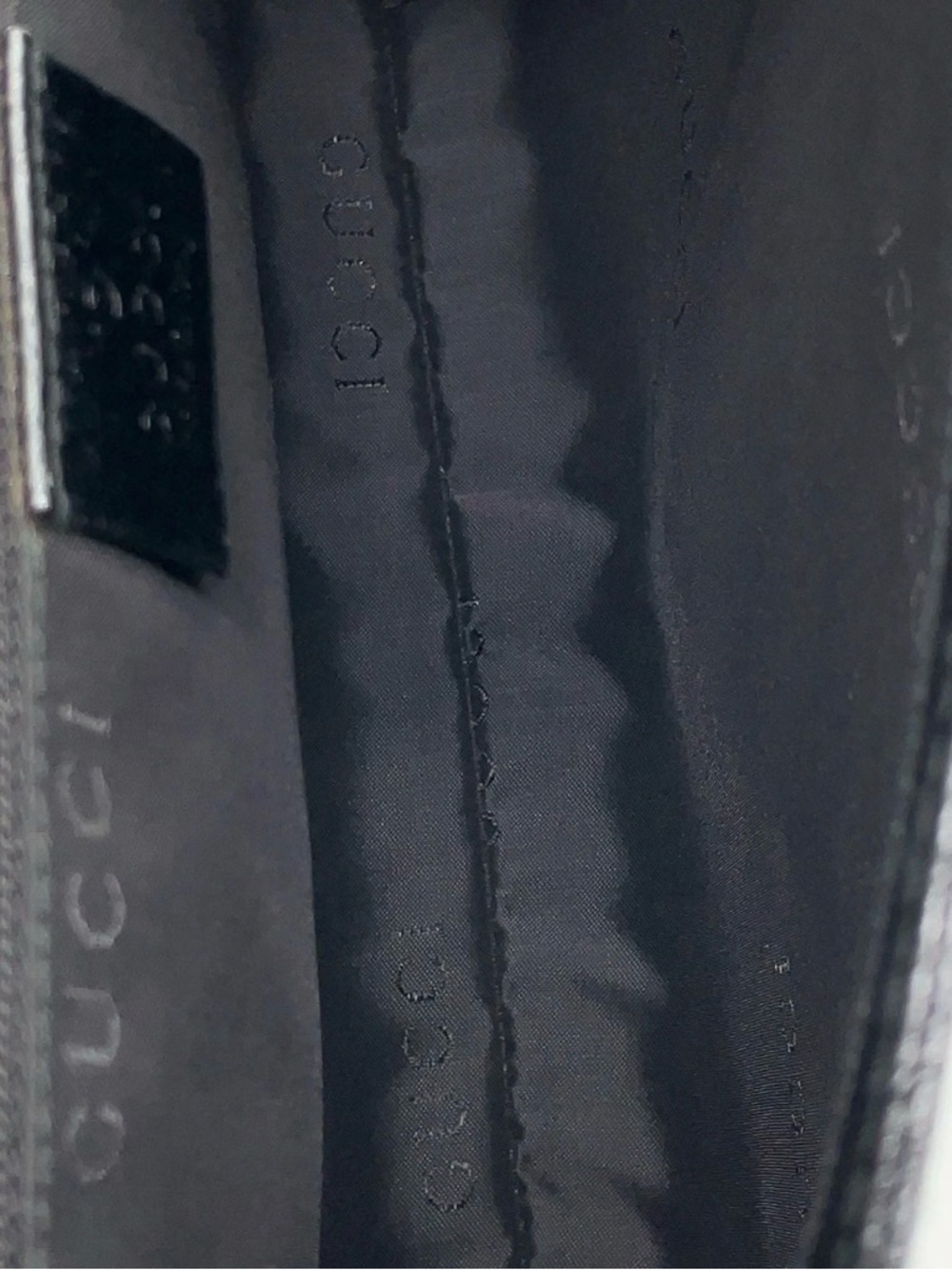 Gucci Black Leather Shoulder Bag with Silver Double G - Picture 13 of 16